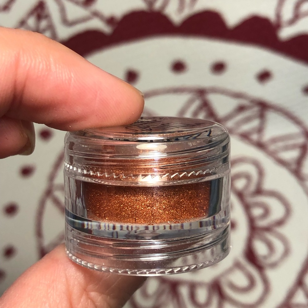 medusa's makeup eye dust Brand New